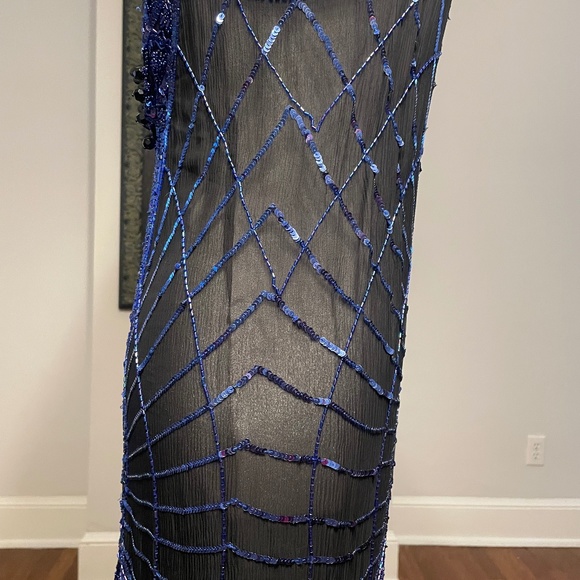 Luxury CAROLINE DESIGNER SILK WITH INTRICATE BEADING GOWN VIDEO IN PHOTOS - Picture 7 of 17